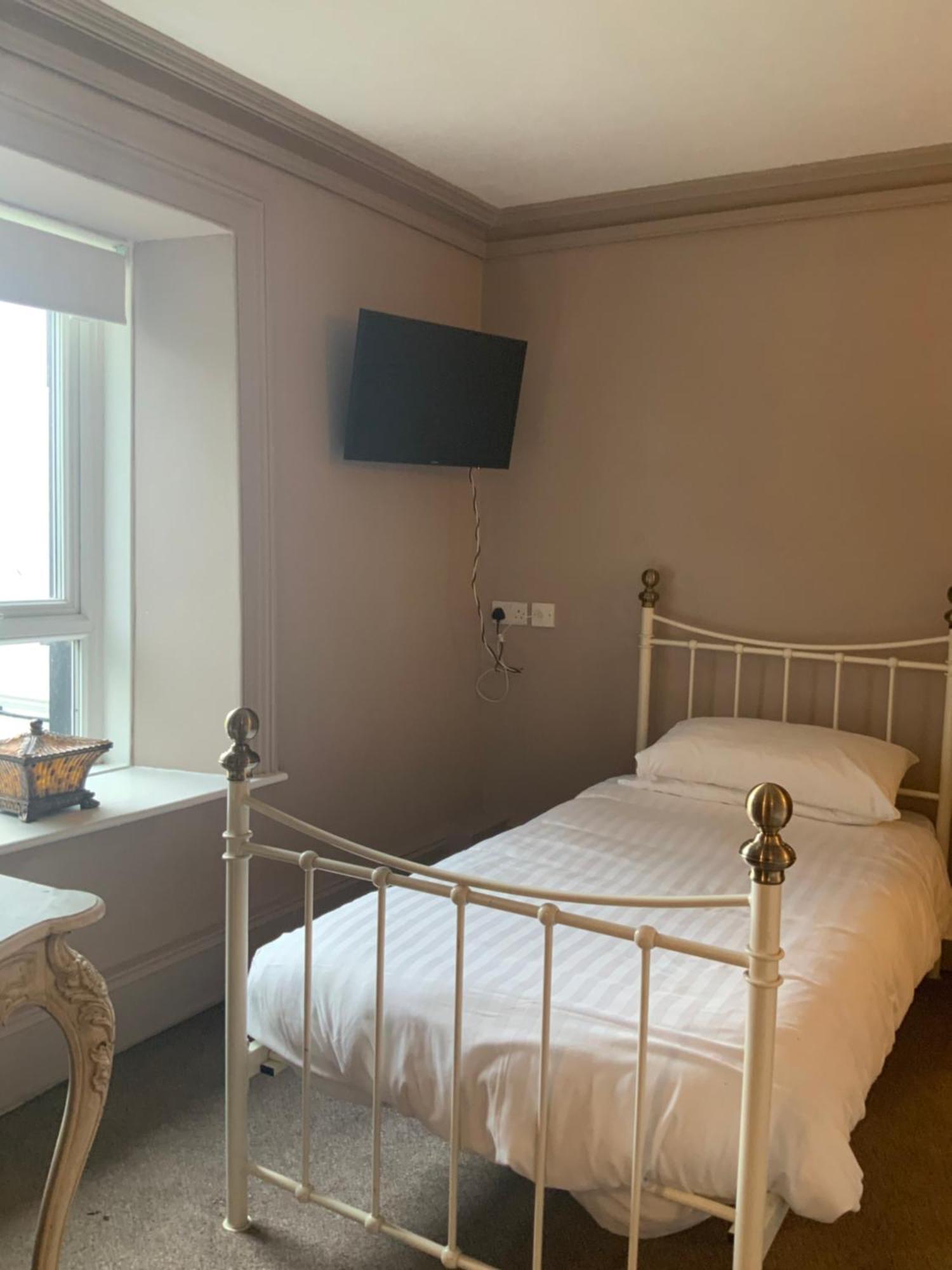 Hotel The White House Sennybridge Zimmer foto