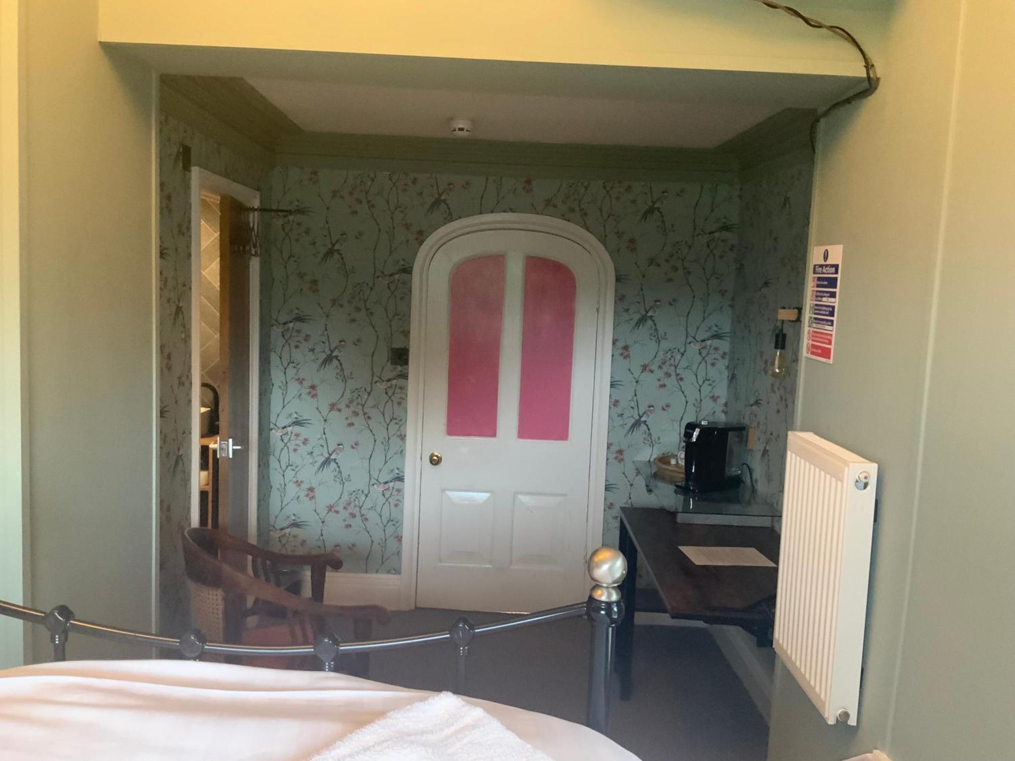 Hotel The White House Sennybridge Zimmer foto