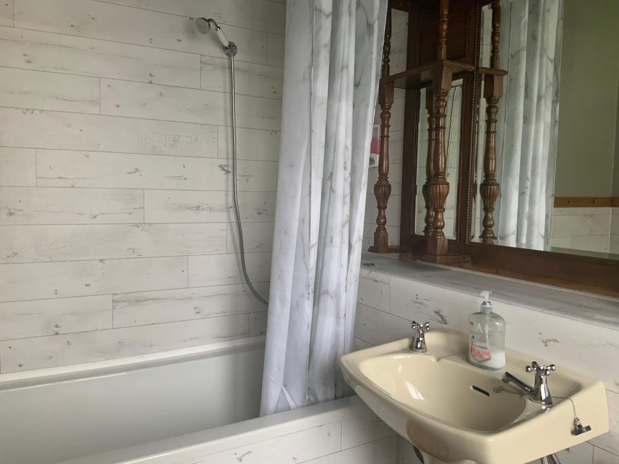 Hotel The White House Sennybridge Zimmer foto